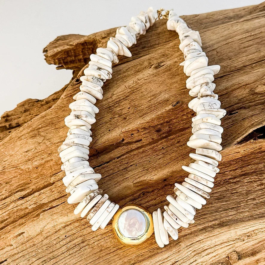 Chip Magnesite with Pearl Nugget