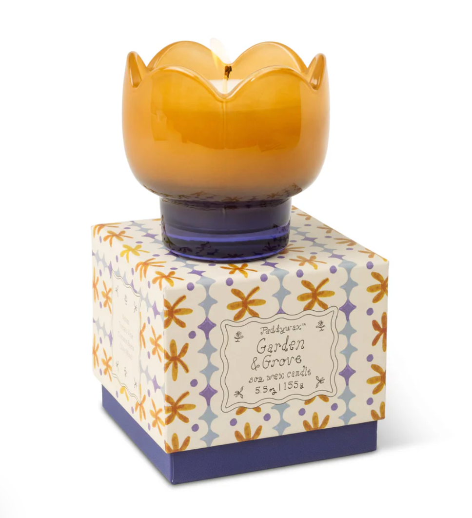 Tulip 5.5 oz Candle